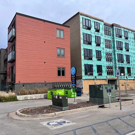 Modern Condo 210 Just Blocks From Lake Michigan Traverse City Exteriör bild