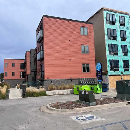 Modern Condo 210 Just Blocks From Lake Michigan Traverse City Exteriör bild