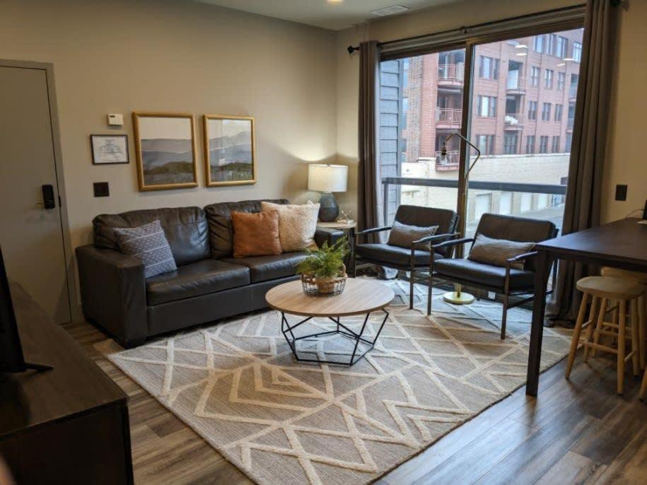 Modern Condo 210 Just Blocks From Lake Michigan Traverse City Exteriör bild