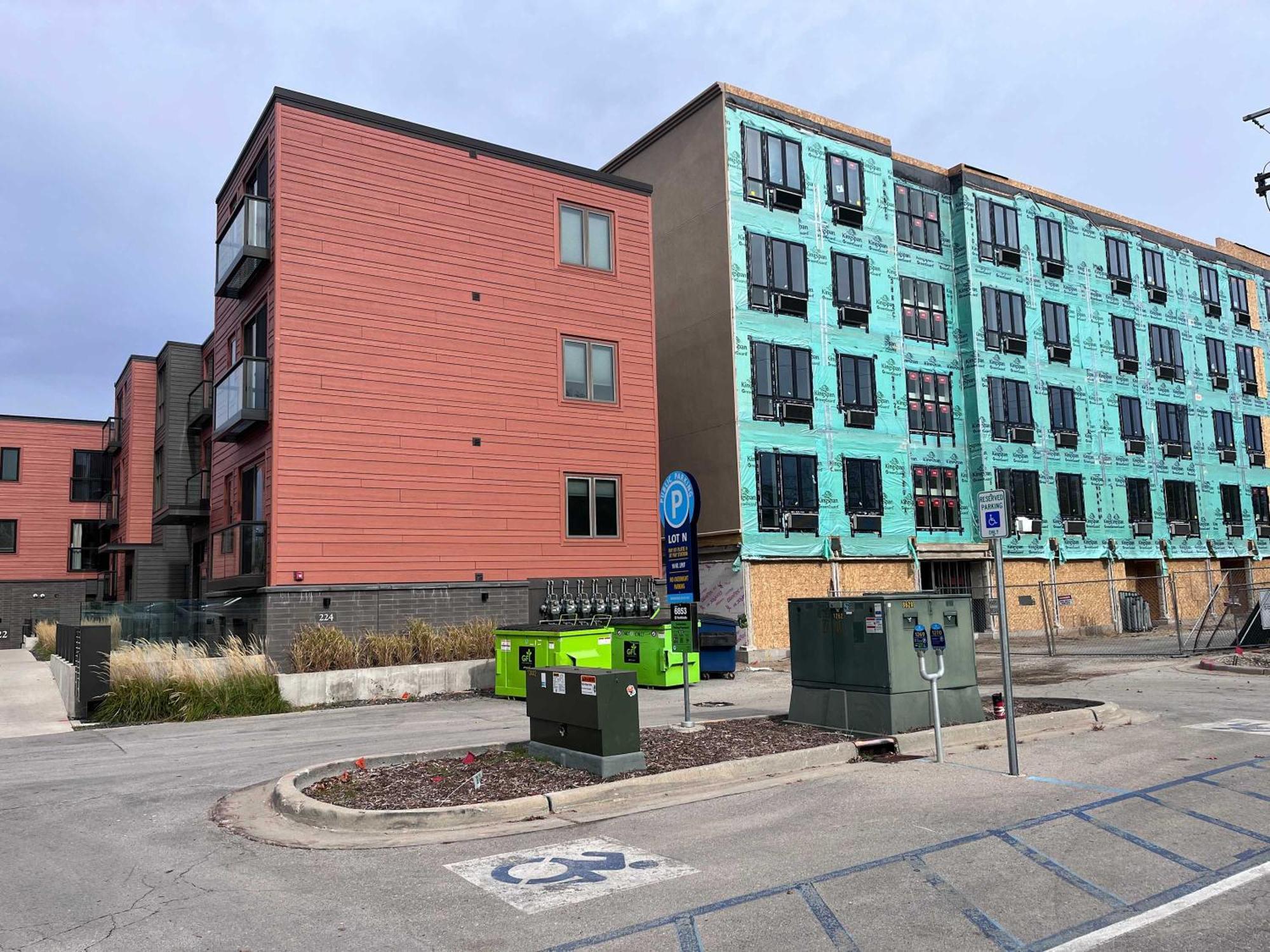 Modern Condo 210 Just Blocks From Lake Michigan Traverse City Exteriör bild